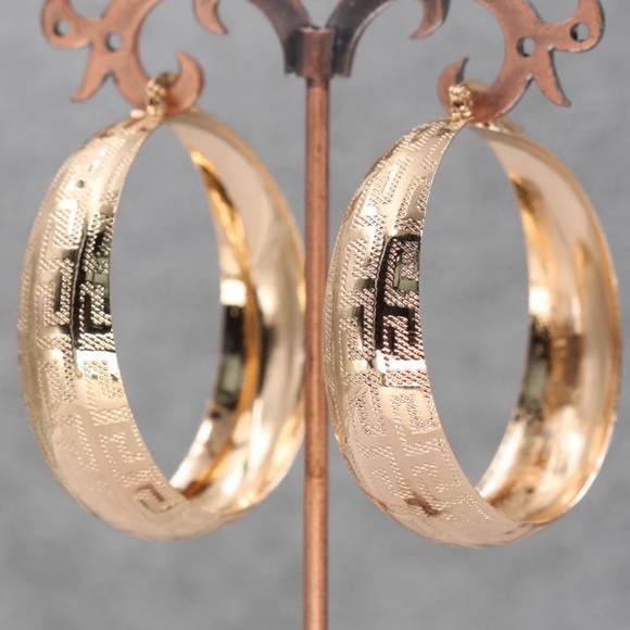 18K gold plated round hoop earrings - Picture 3 of 5